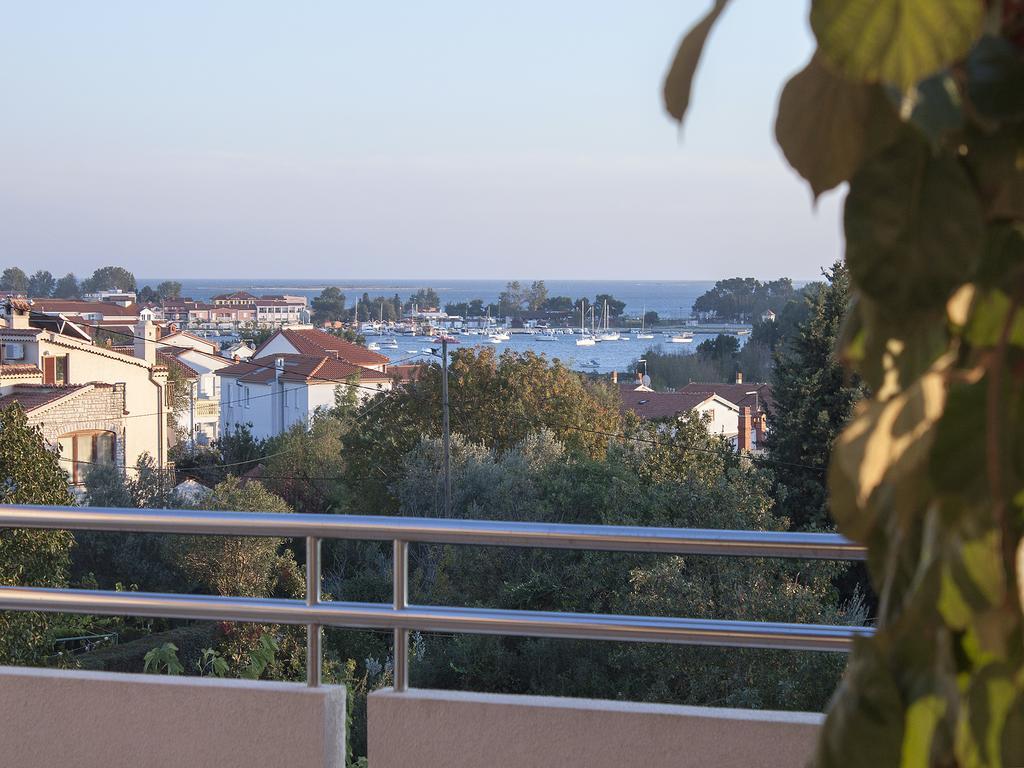 Apartments Ceja Near Sea Medulin Exterior photo